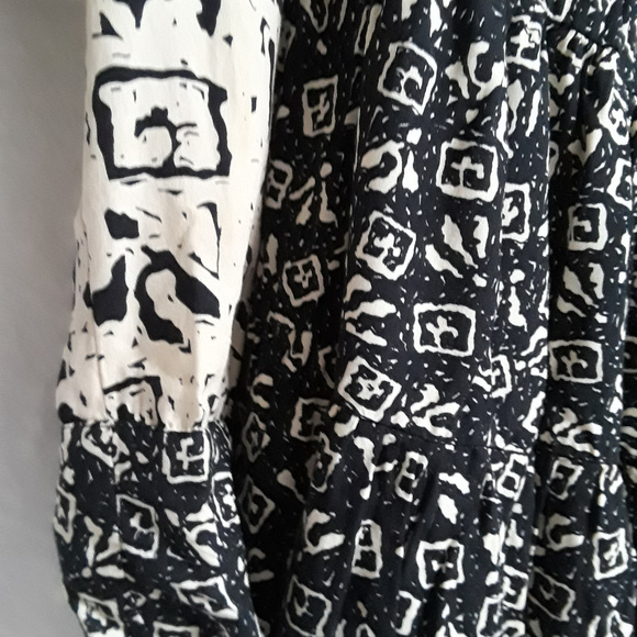 Two piece skirt and matching shirt jacket set M (T-200) - Picture 7 of 7